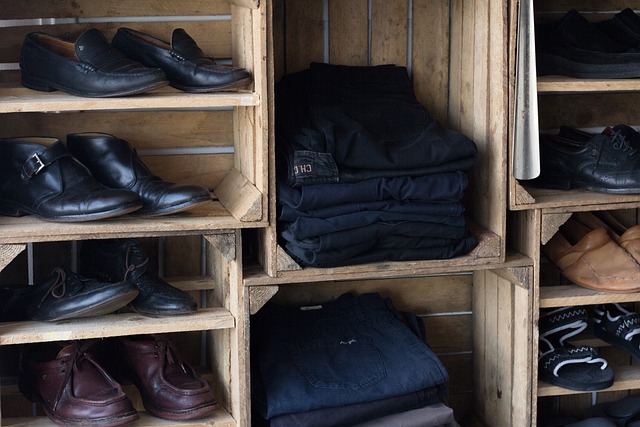 पुराने समानों को कैसे? - Thrift Store Business